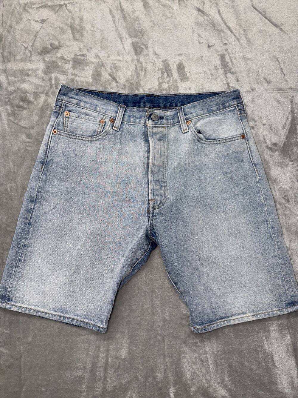Levi’s 501 Mens Button Fly Denim Shorts W34 (Fits32) Light Wash Blue Jean Jorts